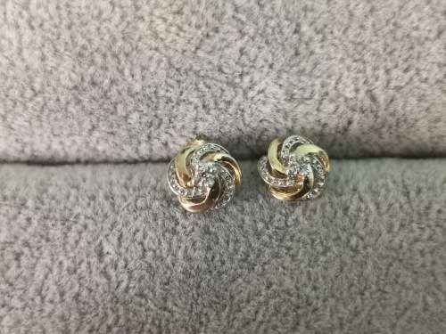 Cute 9ct Gold Earrings