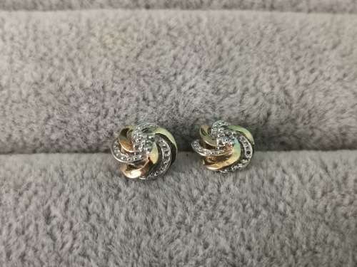 Cute 9ct Gold Earrings