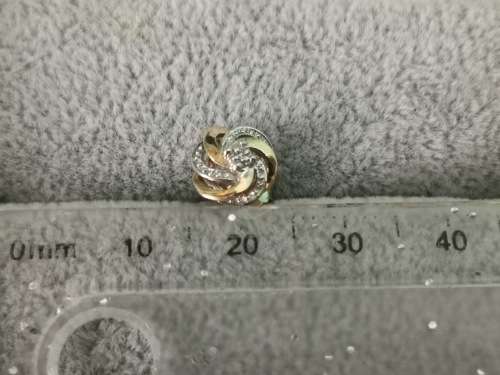 Cute 9ct Gold Earrings