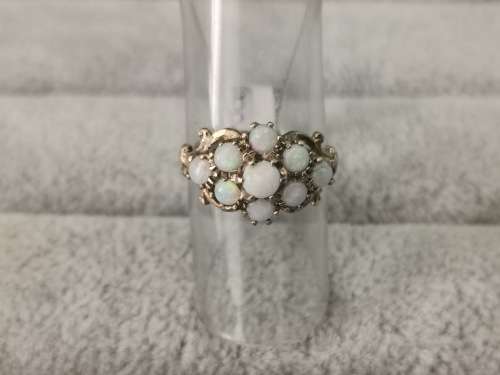 9ct Gold Opal Ring