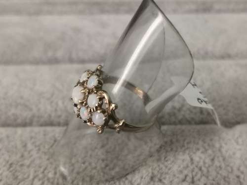 9ct Gold Opal Ring