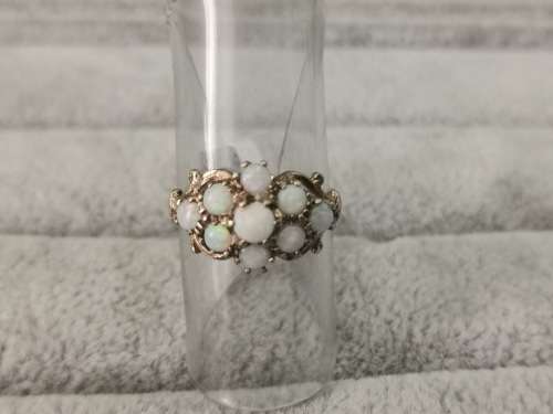 9ct Gold Opal Ring