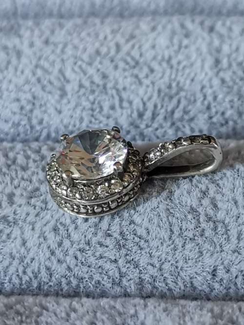Dazzling Silver Pendant