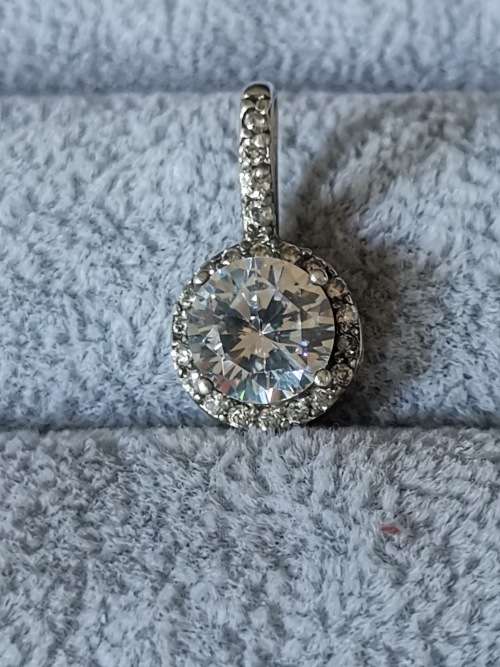 Dazzling Silver Pendant