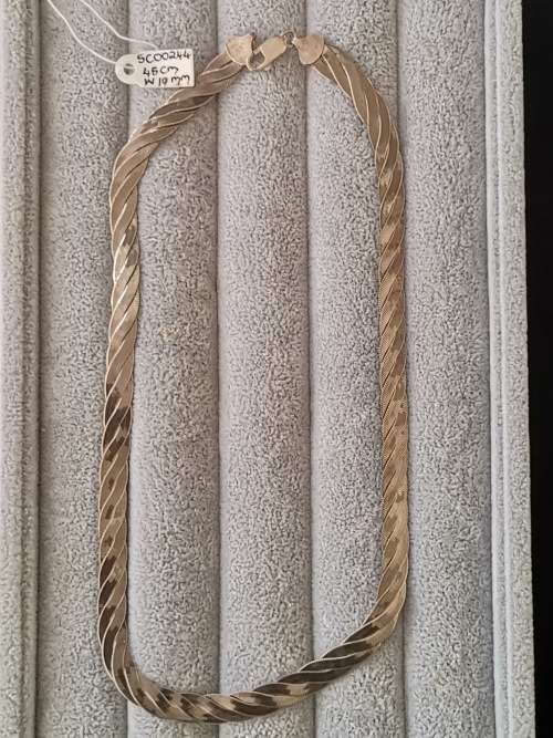 DISCOUNT!!! Stunning Silver Chain