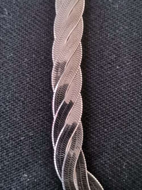 DISCOUNT!!! Stunning Silver Chain