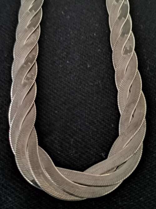 DISCOUNT!!! Stunning Silver Chain