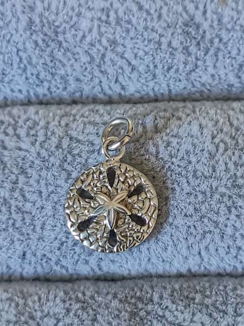 DISCOUNT!!! Unique Silver Pendant