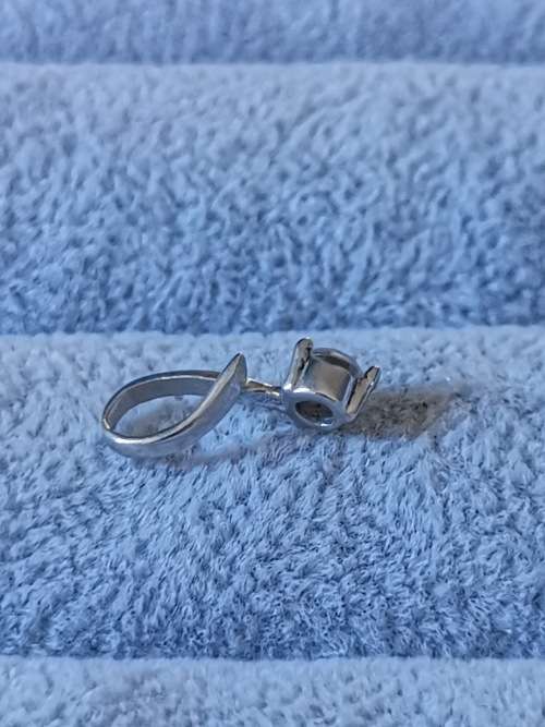 DISCOUNT!!! Dainty Silver Pendant