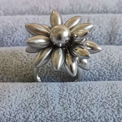 Silver Flower Ring