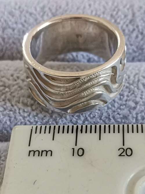 DISCOUNT!!! Patterned Silver Ring