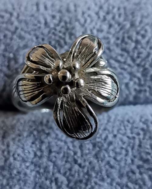 DISCOUNT!!! Silver Flower Ring