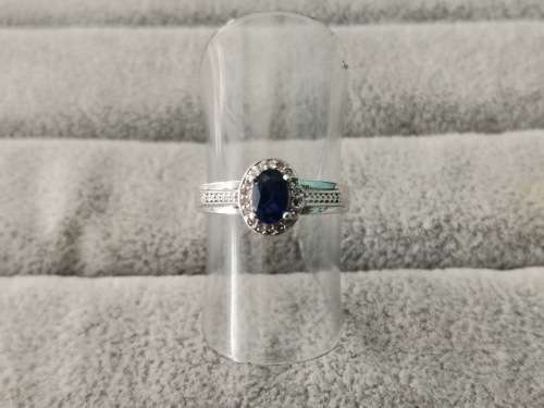 9ct Gold  Sapphire Ring