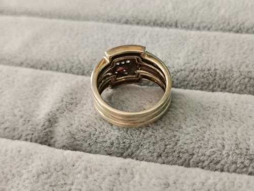 9ct Gold Diamond Ring