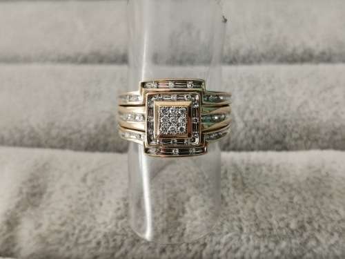 9ct Gold Diamond Ring