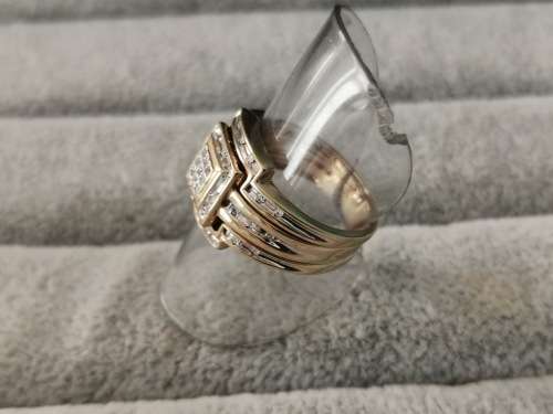 9ct Gold Diamond Ring