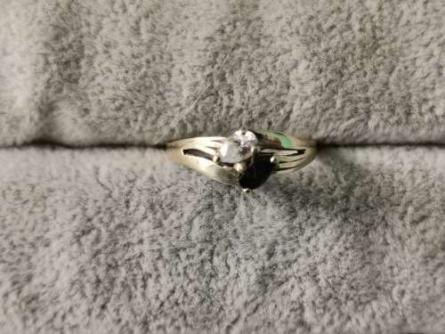 Unique 9ct Gold Ring