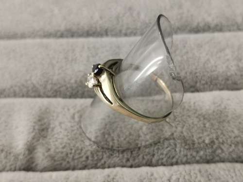 Unique 9ct Gold Ring