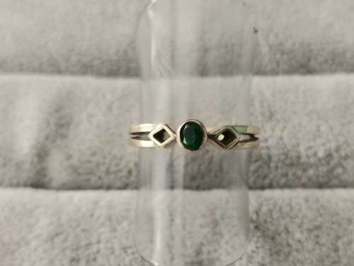 9ct Gold Emerald Ring
