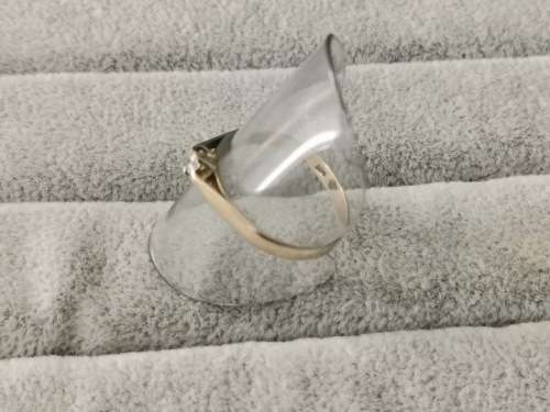 9ct Gold Solitaire Ring