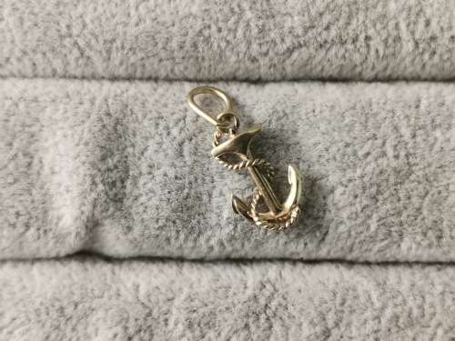 9ct Gold Anchor Pendant
