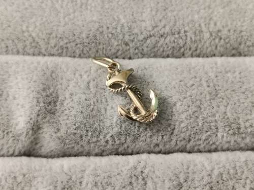 9ct Gold Anchor Pendant