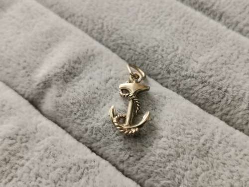 9ct Gold Anchor Pendant