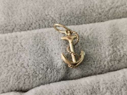 9ct Gold Anchor Pendant