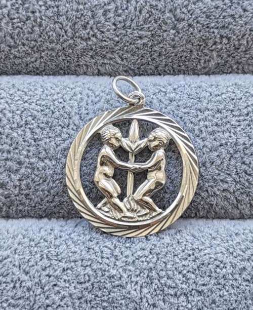 DISCOUNT!!! Unique Silver Pendant