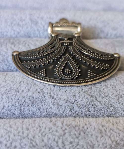 DISCOUNT!!! Unique Silver Pendant