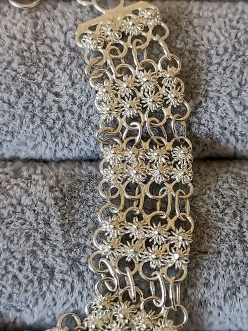 DISCOUNT!!! Detailed Silver Bracelet