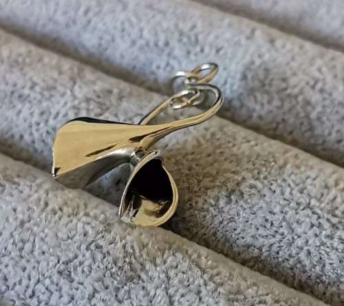 DISCOUNT!!! Silver Arum Lilly Pendant