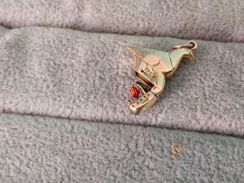 9ct Gold Egyptian Pendant with a Surprise