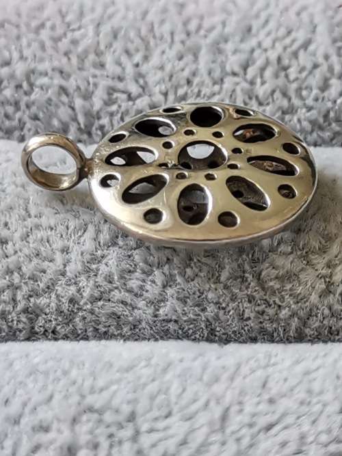 DISCOUNT!!! Unique Silver Pendant