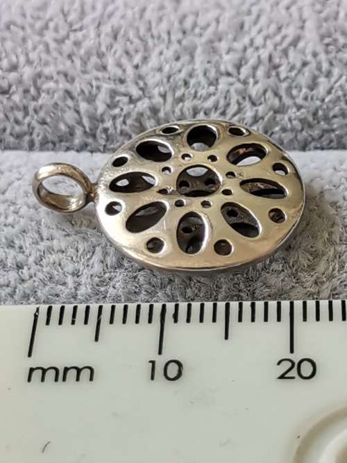 DISCOUNT!!! Unique Silver Pendant