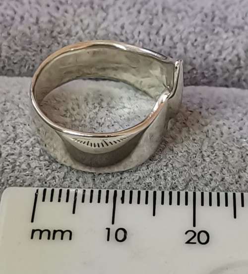 DISCOUNT!!! Unique Silver Ring