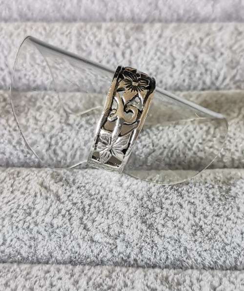 DISCOUNT!!! Silver Flower Ring