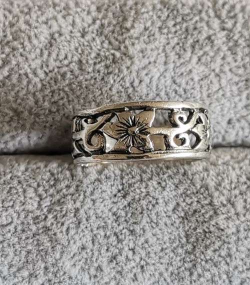 DISCOUNT!!! Silver Flower Ring