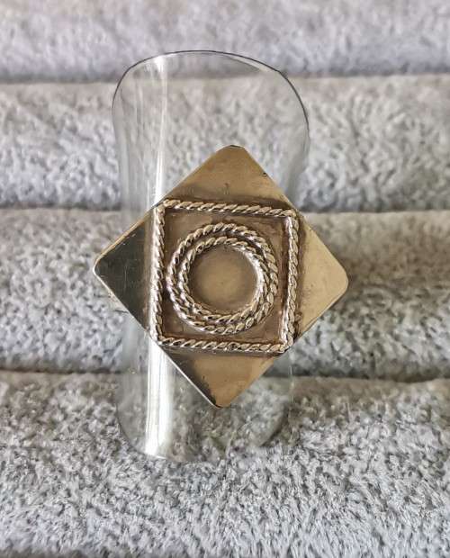 DISCOUNT!!! Unique Silver Ring