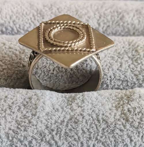 DISCOUNT!!! Unique Silver Ring