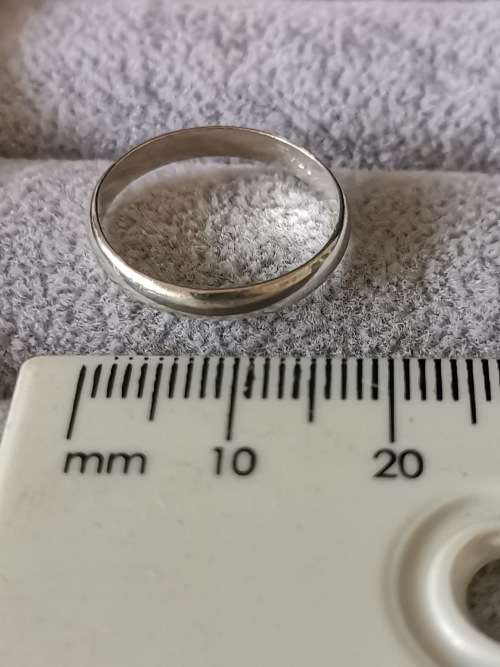 *R1 Auction* Plain Silver Ring