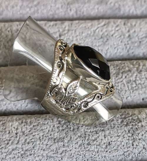 DISCOUNT!!! Detailed Onyx Ring