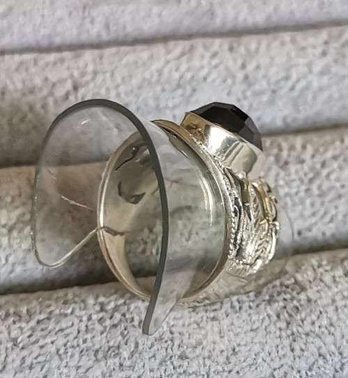 DISCOUNT!!! Detailed Onyx Ring