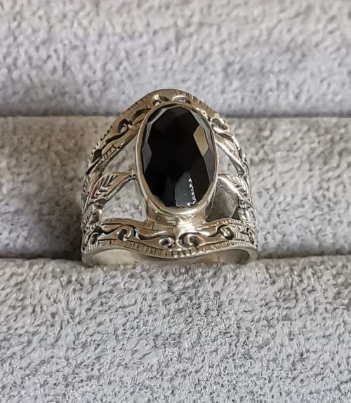DISCOUNT!!! Detailed Onyx Ring