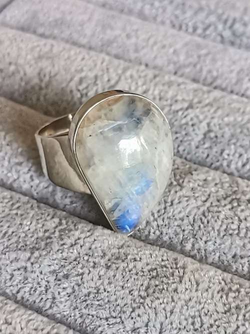 DISCOUNT!!! Silver Moonstone Ring