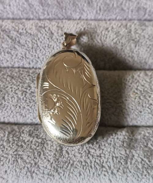 DISCOUNT!!! Detailed Silver Locket Pendant