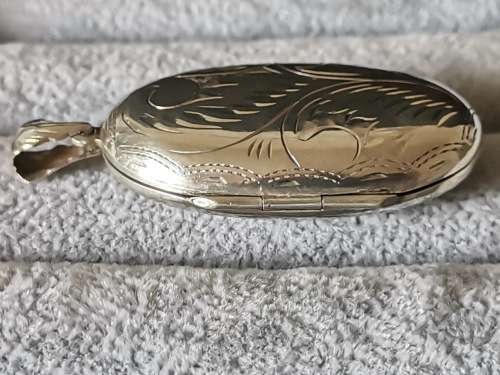 DISCOUNT!!! Detailed Silver Locket Pendant