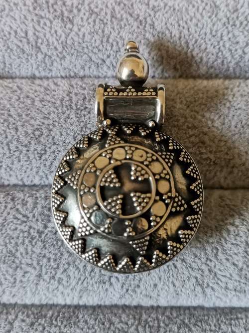 DISCOUNT!!! Unique Silver Pendant