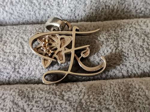 DISCOUNT!!! Silver Initial E Pendant
