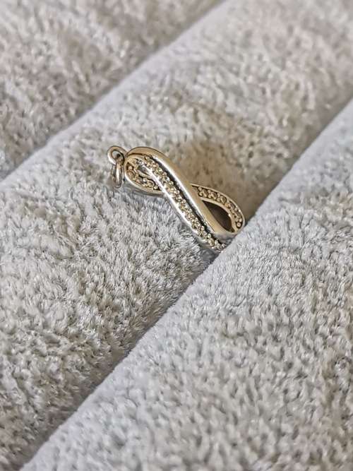 Dainty Silver Infinity Pendant